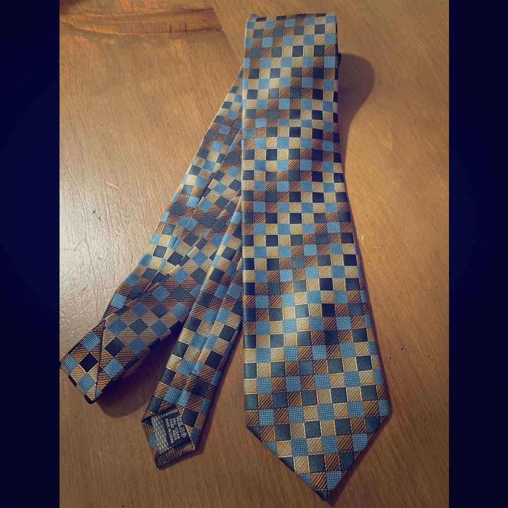 Men’s brown, blue silk tie